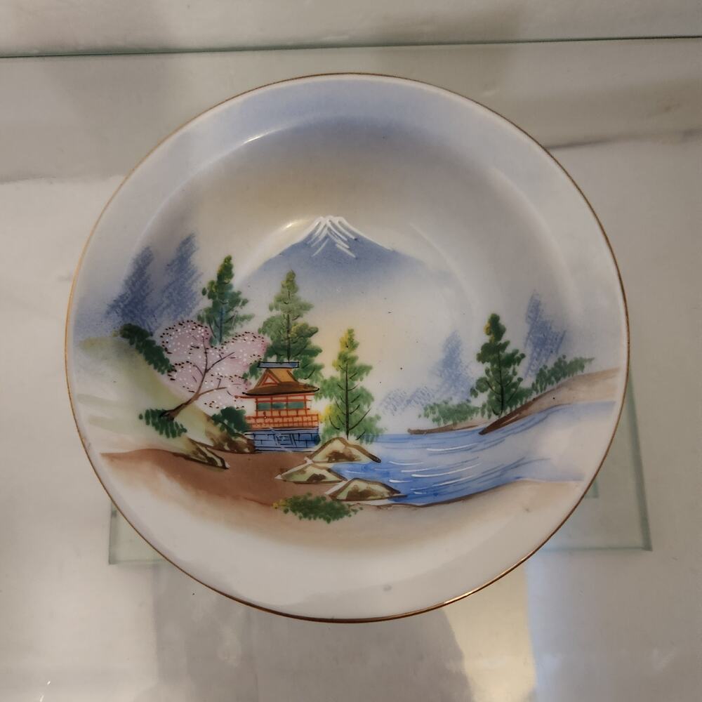Vintage Kutani enameled porcelain bowl 6x6